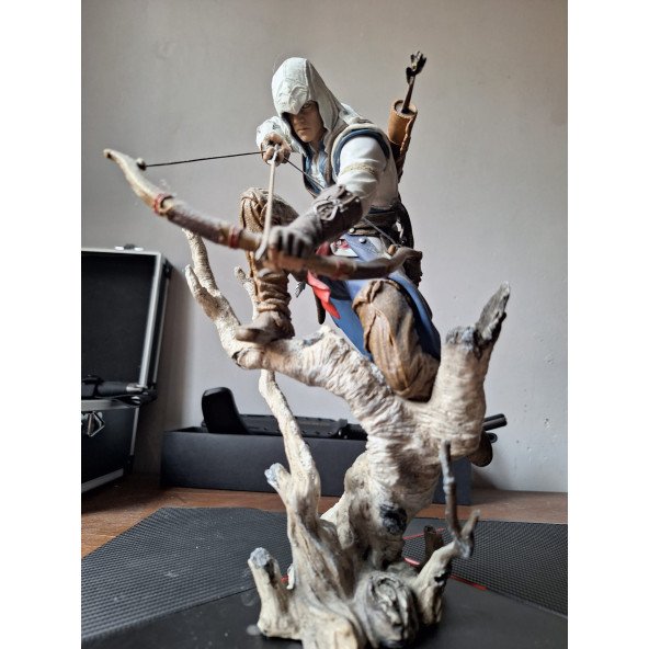 Assassins Creed III PVC Statue Connor 25 cm